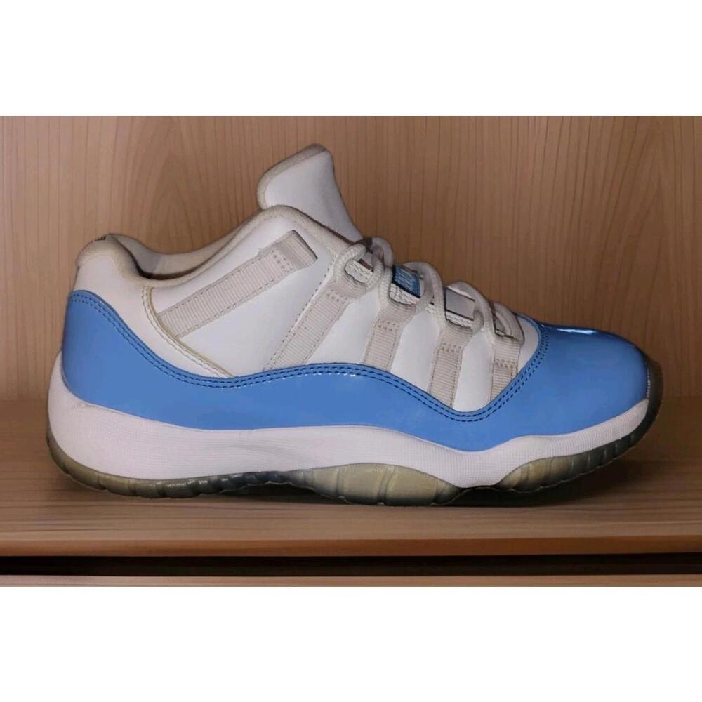 Size 6 (GS) - Jordan 11 Retro Mid UNC